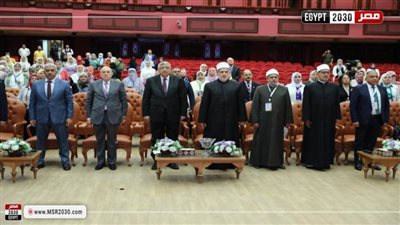 رئيس جامعة الأزهر يشيد بـ