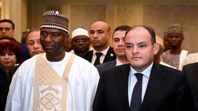 وزير التجارة يشارك في فعاليات الاحتفال بذكرى عيد الاستقلال الـ62 لنيجيريا (صور)