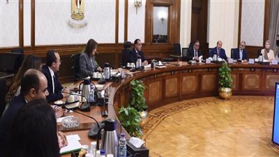 رئيس الوزراء يتابع الموقف التنفيذي للمبادرة الوطنية للمشروعات الخضراء الذكية (صور)