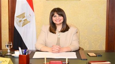 وزيرة الهجرة تعلن حل شكوى البحارة المصريين الثلاثة في قبرص 