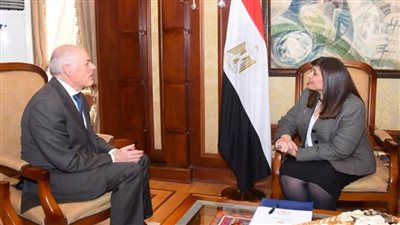 وزيرة الهجرة تستقبل السفير الأسترالي لدى مصر لبحث سبل تعزيز التعاون في الملفات المشتركة (صور)