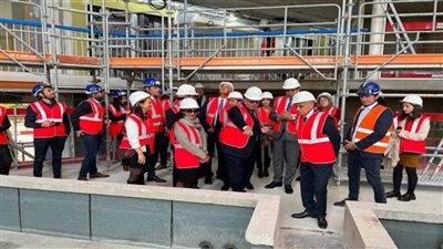 وزير التعليم العالي يتفقد 