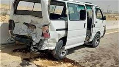 إصابة 8 أشخاص في حادث تصادم ميكروباص أعلى كوبري الساحل  