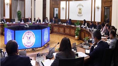 رئيس الوزراء يتابع جهود دعم وتطوير الصناعة وزيادة الصادرات 