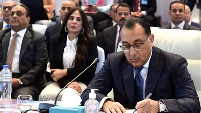 رئيس الوزراء: إلغاء العمل بنظام الاعتمادات المستندية خلال أقل من شهرين