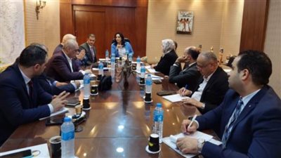 نائب وزير السياحة والآثار تتابع آخر المستجدات الخاصة بموسم العمرة لهذا العام