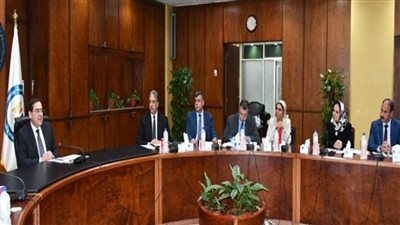 وزير البترول يبحث مع شركة أبسكو السعودية خططها داخل مصر (صور)