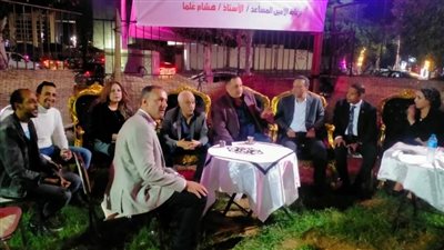 أمانة المشروعات الصغيرة في القاهرة تنظم معرضا للأشغال اليدوية والأسر المنتجة (صور)