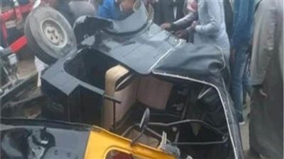 مصرع شاب وربة منزل في حادث تصادم توكتوك و«لودر» بالمنيا  