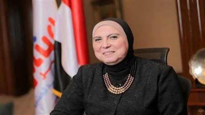  نيفين جامع: جهاز تنمية المشروعات ينفذ خطة طموحة لتشجيع المشروعات الصغيرة على تطوير منتجاتها والتصدير للخارج