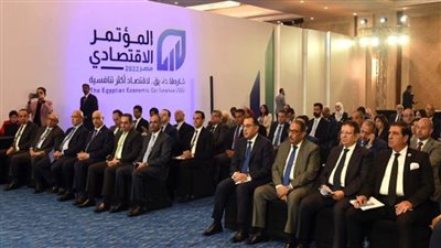 رئيس الوزراء يؤكد أهمية وجود آلية تمويل تمّكِن الأسر المتوسطة من الحصول على الوحدات بنظام سداد مطول (صور)