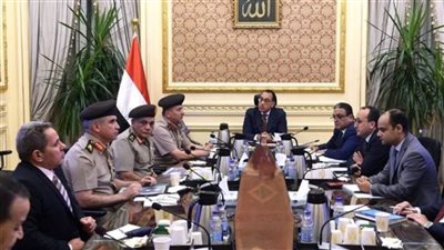 رئيس الوزراء: توجيهات رئاسية بدعم منظومة التغذية المدرسية بالعناصر اللازمة لصحة الطلاب