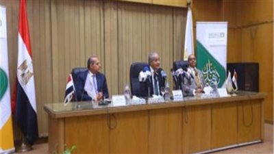 وزير التموين: إتاحة خدمات السجل التجاري بفروع البنك الأهلي 