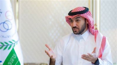 وزير الرياضة السعودي يُثني على استعدادات قطر لاستضافة كأس العالم