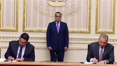 رئيس الوزراء يشهد توقيع اتفاق تعاون بشأن حجز وتخصيص وإتمام التعاقد على بيع الوحدات بمشروع التطوير العمراني لعواصم المحافظات والمدن الكبرى 