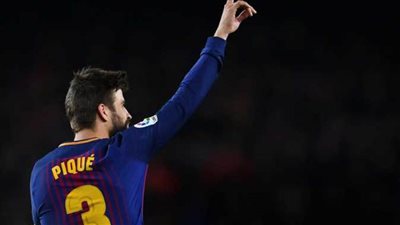 رسميا.. جيرارد بيكيه يعلن اعتزال كرة القدم