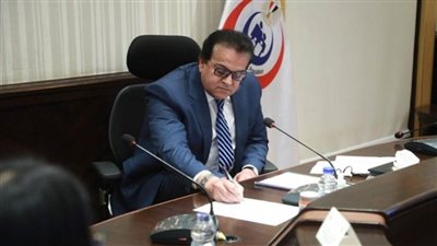 وزير الصحة يبحث مع منظمة الصحة العالمية نقل أحدث تكنولوجيا تصنيع اللقاحات إلى شركة «فاكسيرا» (صور)