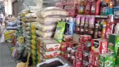 ضبط 60 طن سلع غذائية مجهولة المصدر في حملات تموينية بالجيزة 