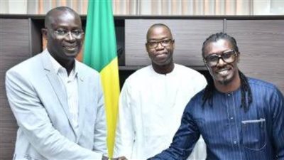 تمديد عقد سيسيه مدرب السنغال حتى 2024