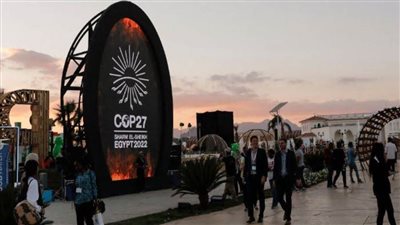 طاقم أول سفينة تضم معملا بيئيا بالعالم يشيد بالمبادرات المصرية لمواجهة تغيرات المناخ