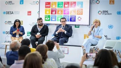 وزير الصحة يشارك في جلسة «المنتدى العالمي للشباب حول الصحة وتغير المناخ» (صور)