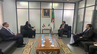 نيفين جامع تلتقي وزير المؤسسات الناشئة والصغيرة في الجزائر لبحث سبل التعاون في مجال دعم ريادة الأعمال والمشروعات الابتكارية 