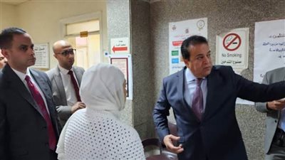 د.خالد عبد الغفار وزير الصحة: زيادة المستلزمات والخامات الطبية لمكتب صحة مدينة نصر أول وشيراتون