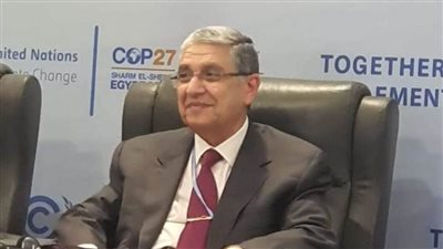 الكهرباء تنفذ أجندة مؤتمر المناخ بتحويل التعهدات إلى اتفاقيات لتنفيذ مشروعات بمجالات الطاقة المتجددة والهيدروجين الأخضر