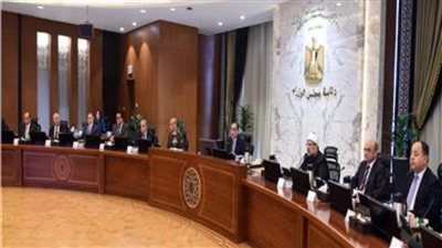 «الحكومة» توافق على سك ألفي قطعة من العملة التذكارية لـ «فئة 100 جنيه» 