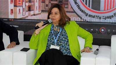 الإسكان تنظم جلسة نقاشية عن التجارب المصرية بمجال المباني الخضراء والتنمية المستدامة بالمجتمعات العمرانية (صور)