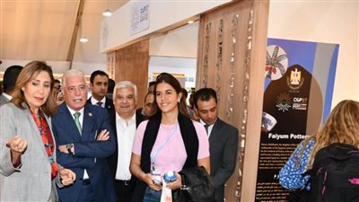 وزيرة الثقافة ومحافظ جنوب سيناء يزوران جناح الوزارة في قمة المناخ