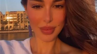 ياسمين صبري تتألق على متن يخت في أحدث ظهور