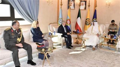 وزير الدفاع الكويتي يبحث مع سفراء مصر والسعودية وتونس تعزيز التعاون