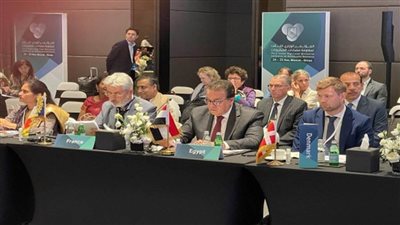 وزير الصحة يؤكد دعم مصر لكافة الجهود العالمية لمكافحة مضادات الميكروبات (صور)