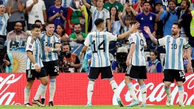 منتخب الأرجنتين يفوز على المكسيك بهدفين في كأس العالم