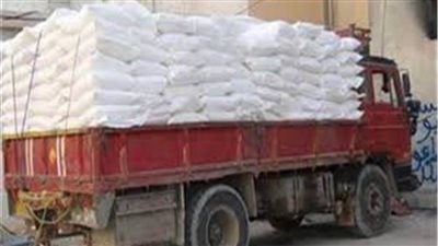 ضبط 5.13 طن دقيق مدعم بحوزة قائد سيارة بالجيزة  