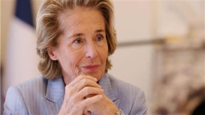 استقالة وزيرة السلطات المحلية من الحكومة الفرنسية 