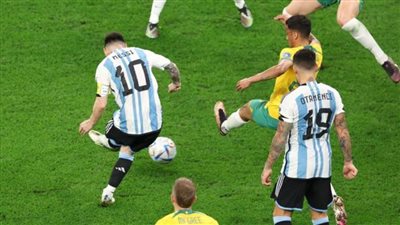 الأرجنتين تفوز على أستراليا 2-1 وتواجه هولندا في ربع نهائي كأس العالم