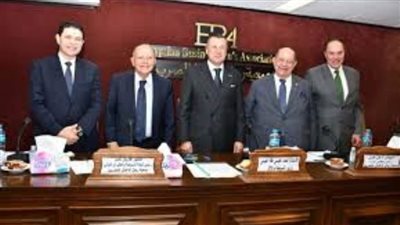 وزير السياحة يتلقى مقترحات من هيئة تنمية الصعيد لجذب الاستثمارات للقطاع