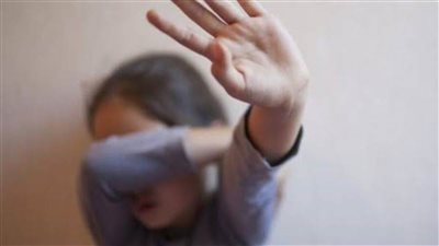 والدة طفلة ضحية التعذيب بإحدى حضانات الإسكندرية: الضرب موجود منذ فترة طويلة