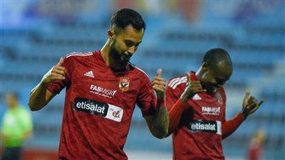 الأهلي ينتصر على المحلة بثنائية تاو وسافيو ويبتعد بصدارة الدوري