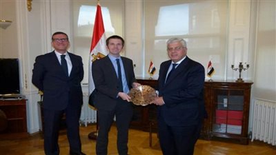 وزير التعليم العالي يلتقي بالأطراف والمؤسسات المعنية بتطوير التعليم العالي في المملكة المُتحدة (صور)