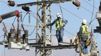 بدء إنشاء خطوط النقل الكهربائى بين مصر والسعودية لتبادل 3 آﻻف ميجا وات