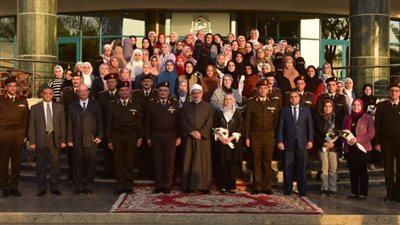 القوات المسلحة تنظم زيارة لوفد من جامعة الأزهر لمعامل إدارة الحرب الكيميائية
