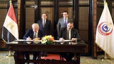 وزيرا الصحة والبترول يشهدان توقيع بروتوكول تعاون مع إيني الإيطالية في مجال تدريب الفرق الطبية (صور)