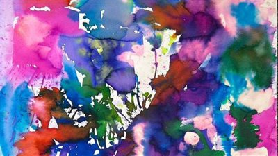 قاعة صلاح طاهر تستضيف 50 عمل فني على الأقمشة الحريرية