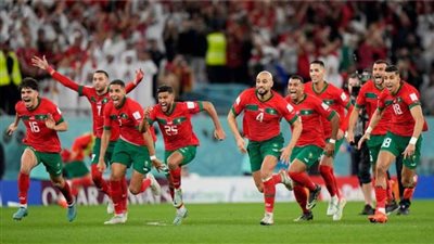 ثنائي المغرب وميسي ضمن التشكيل المثالي لربع نهائي كأس العالم 2022