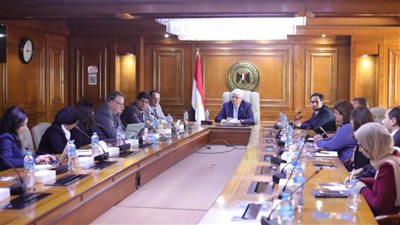 وزير التعليم العالي يبحث سبل التعاون المشترك مع فريق التعليم العالي للبنك الدولي ومنظمة العمل الدولية