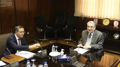 وزير الكهرباء يستقبل سفير الهند بالقاهرة لبحث سبل التعاون مع الشركات الهندية 