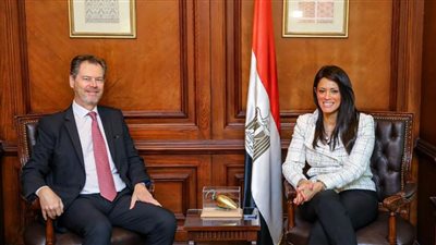 السفير الإسباني يهنئ مصر على التنظيم والاستضافة المتميزة لمؤتمر المناخ COP27  